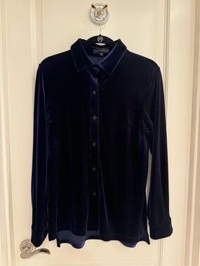 Front Row Shop Velvet Button-Down Shirt in Deep Navy